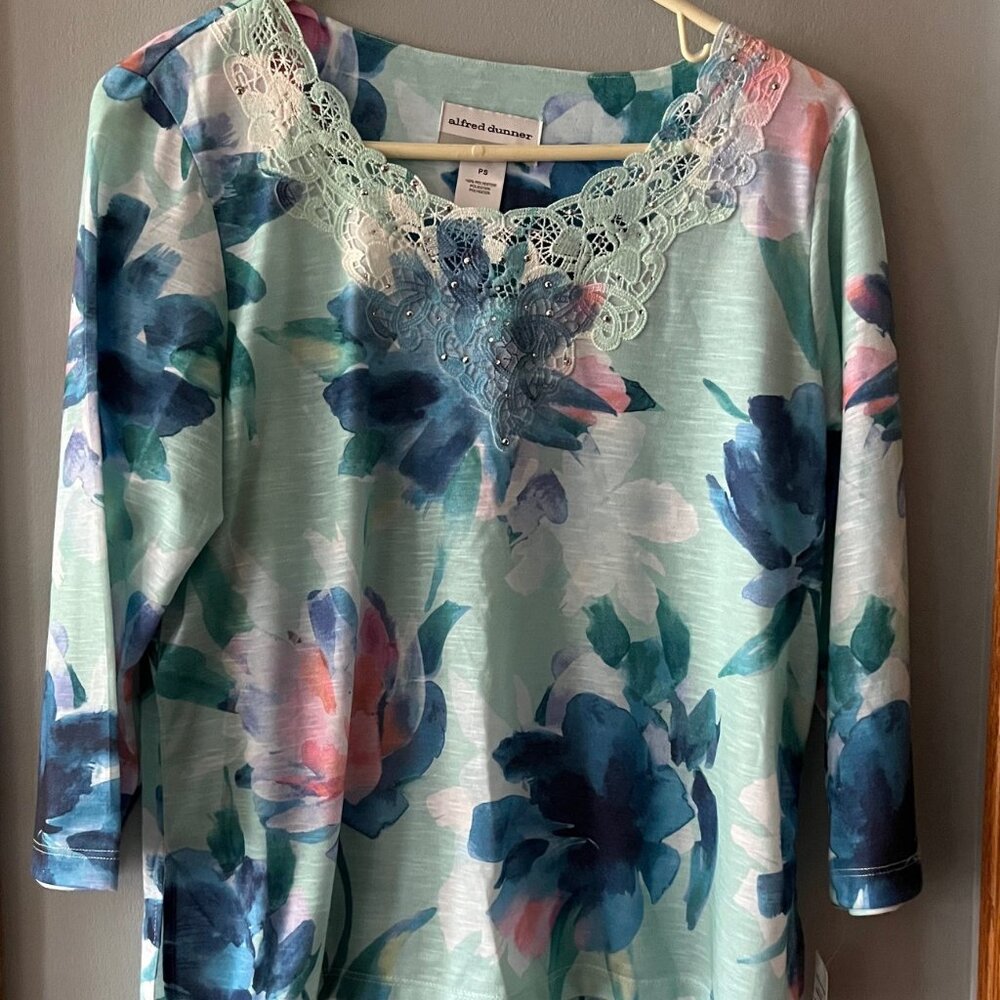 Alfred Dunner Mint Floral Shirt - Size Petite Small